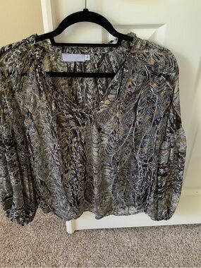 Black and white patterned boho shirt